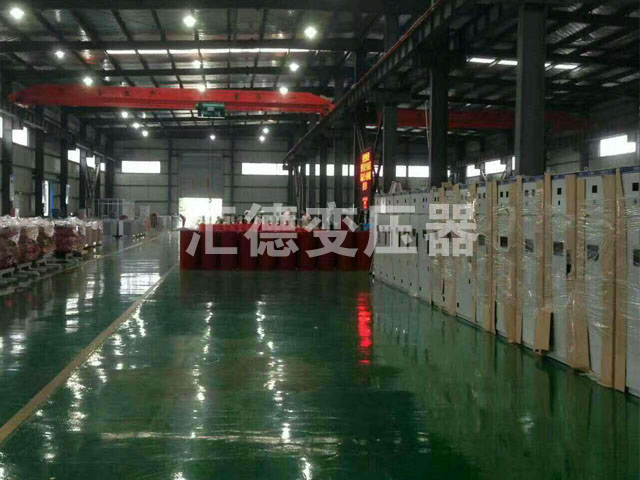 周口变压器车间一角